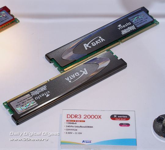 A-DATA DDR3-2000