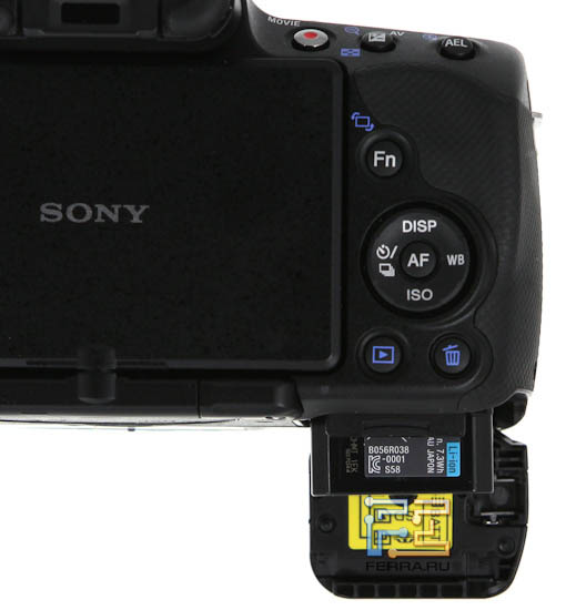 Sony SLT-A33 —      
