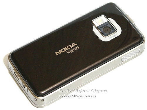 Nokia N81.  